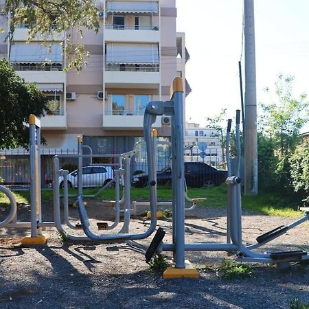 شقة Δίπλα Στο Πάρκο كالاماتا المظهر الخارجي الصورة